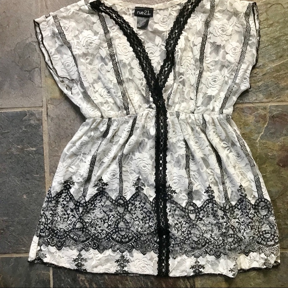 rue 21 blouse // m